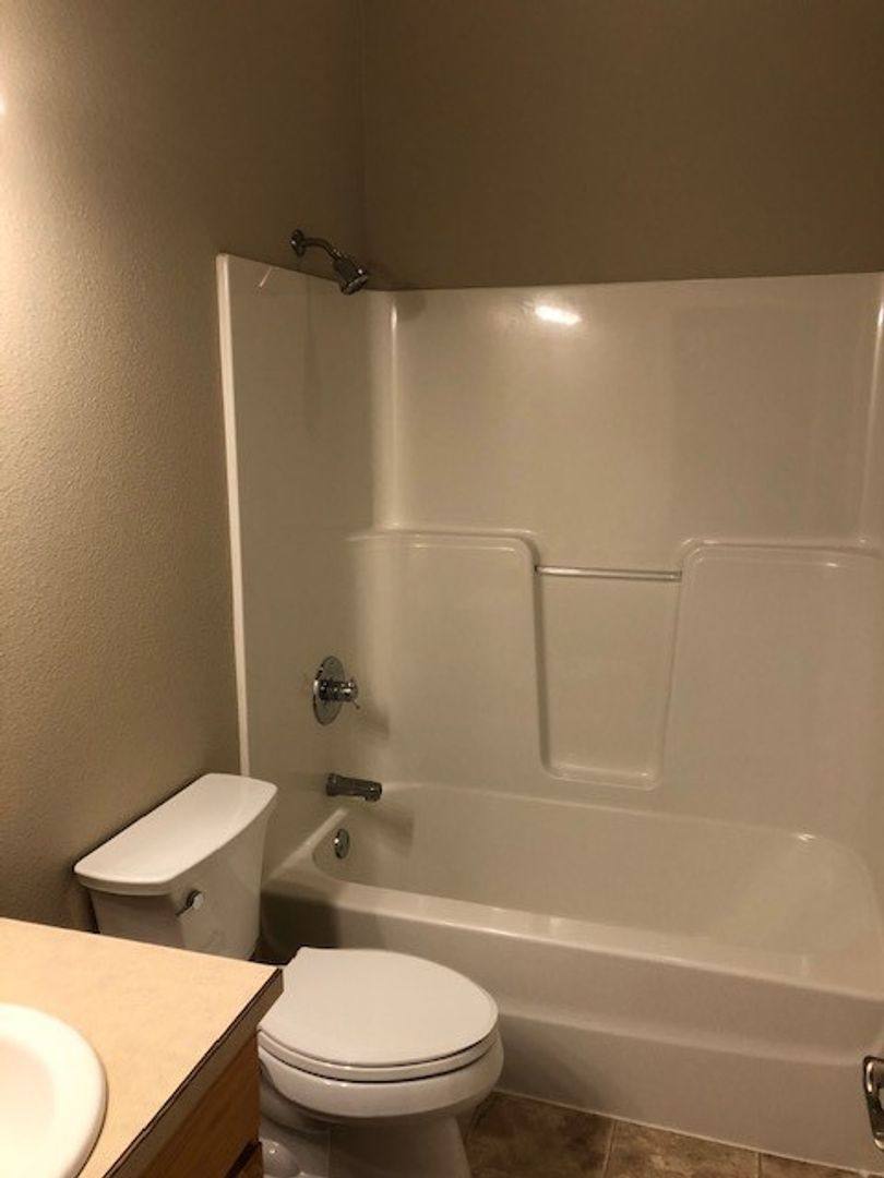 Townhouse for rent at 136 SW Sharon Jane Place, McMinnville, OR 97128