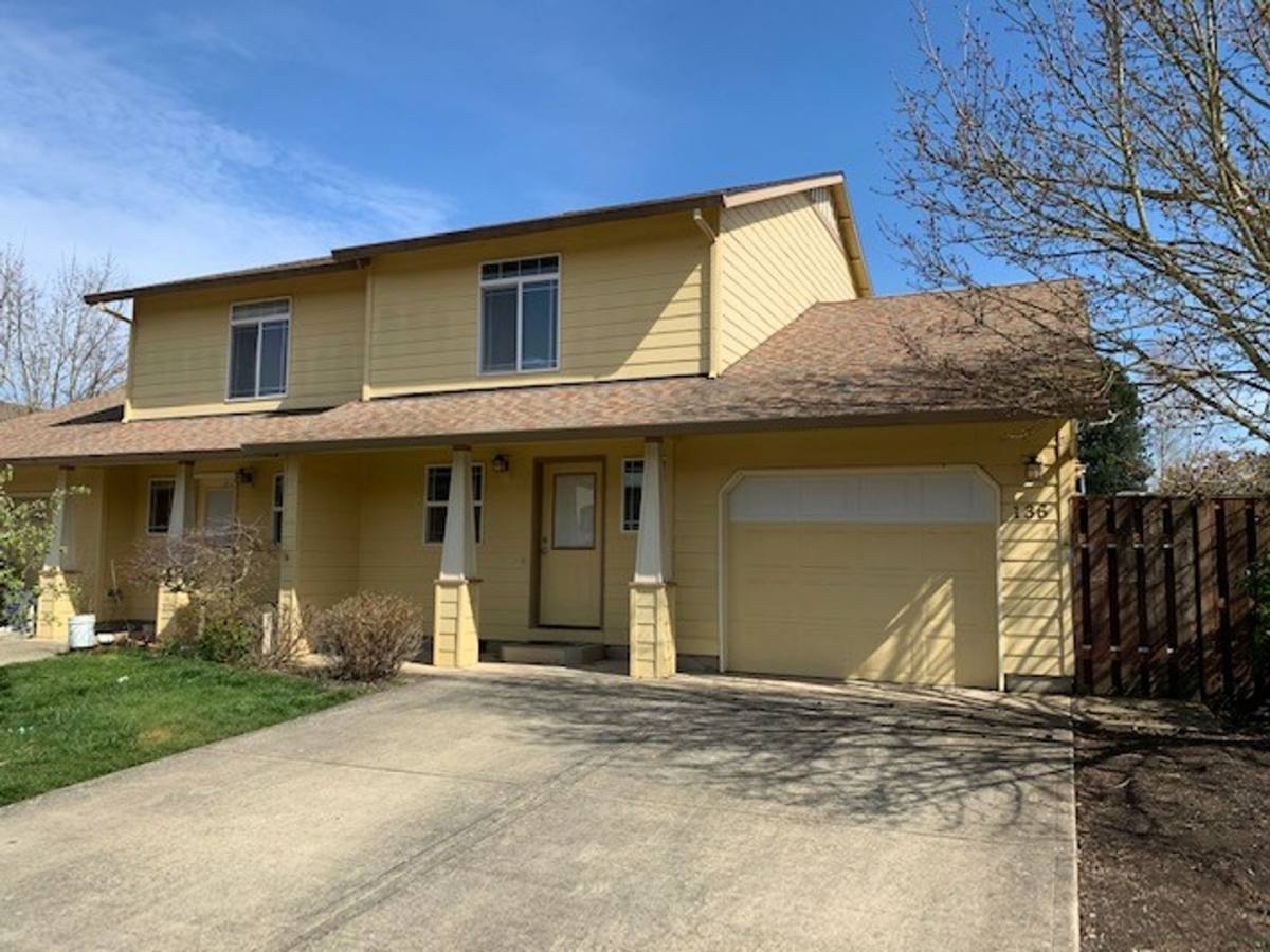 Townhouse for rent at 136 SW Sharon Jane Place, McMinnville, OR 97128