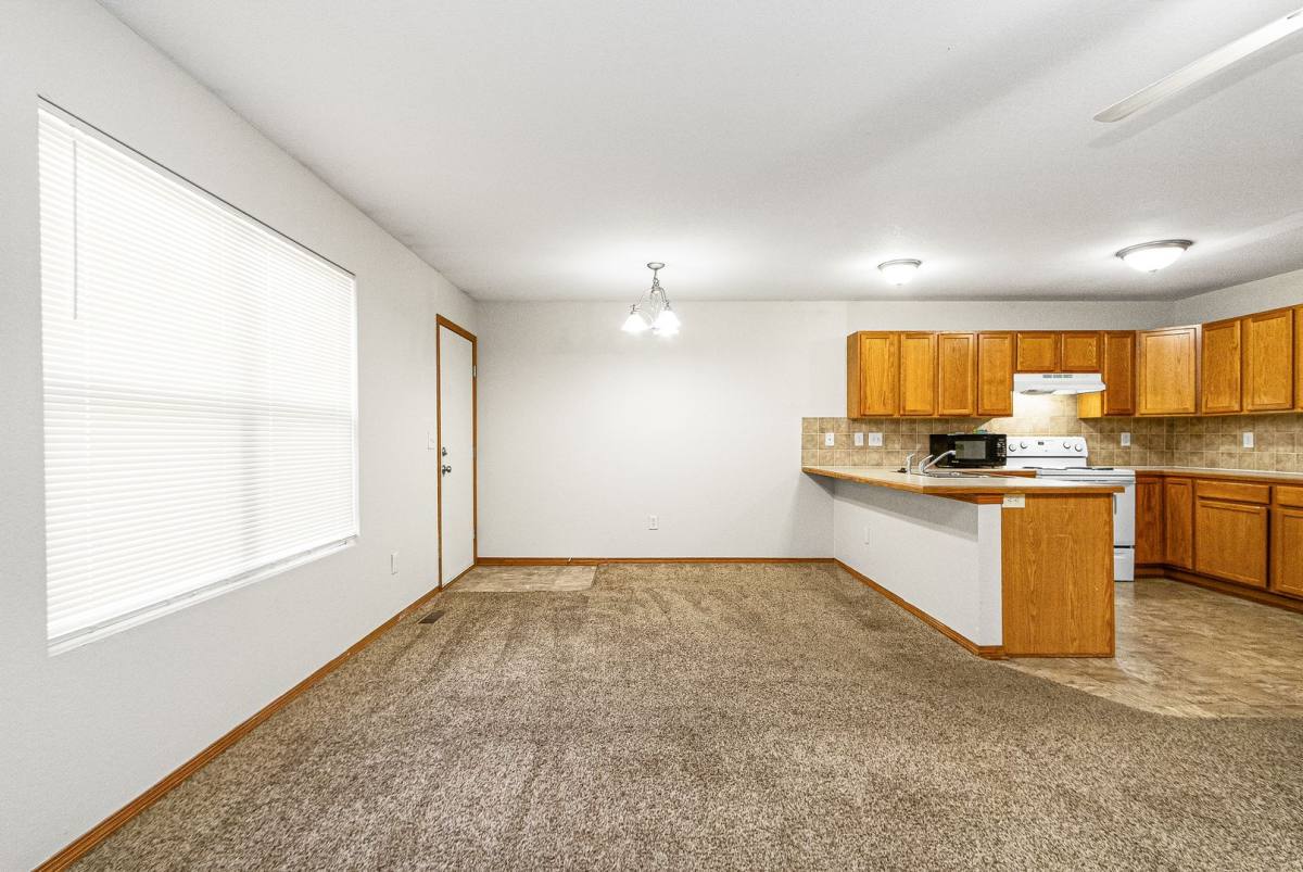 Townhouse for rent at 1104 Country Club Lane, Junction City, KS 66441
