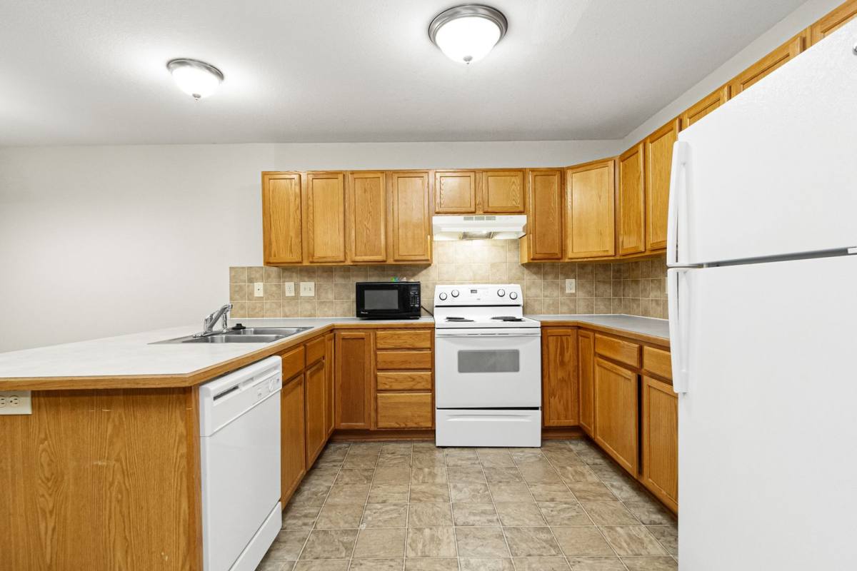 Townhouse for rent at 1104 Country Club Lane, Junction City, KS 66441