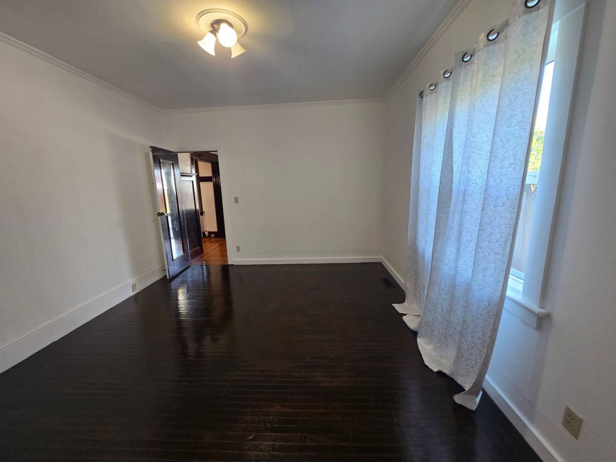 House for rent at 36 15th St, Richmond, CA 94801
