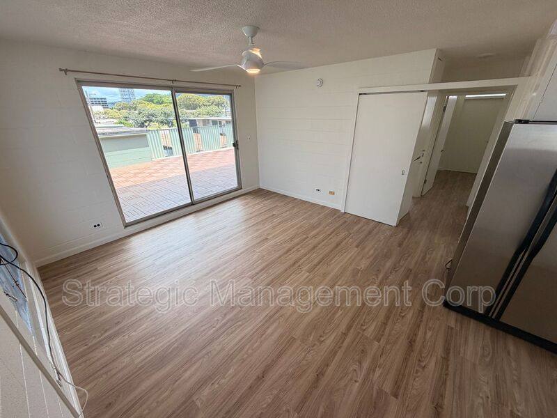 Apartment for rent at 838 Lukepane Ave #404, Honolulu, HI 96816