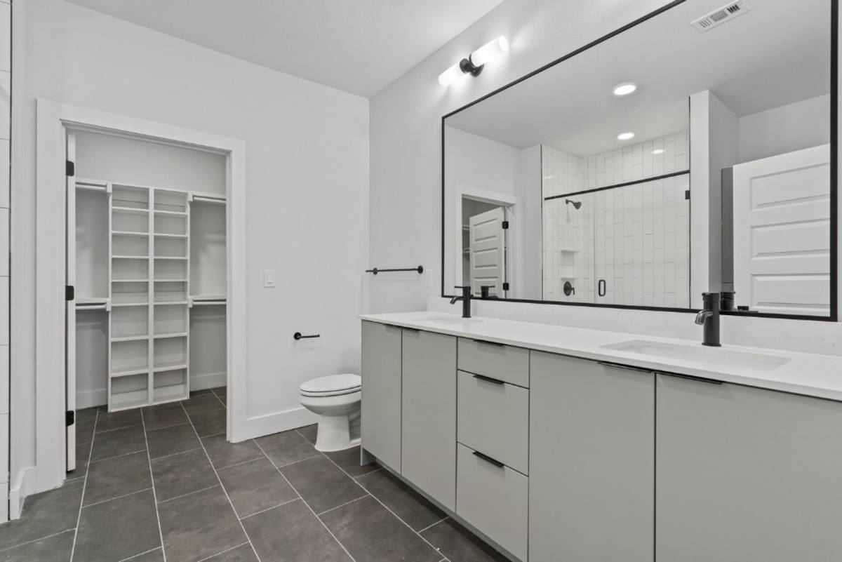Condo for rent at 2500 Longview St, Austin, TX 78705