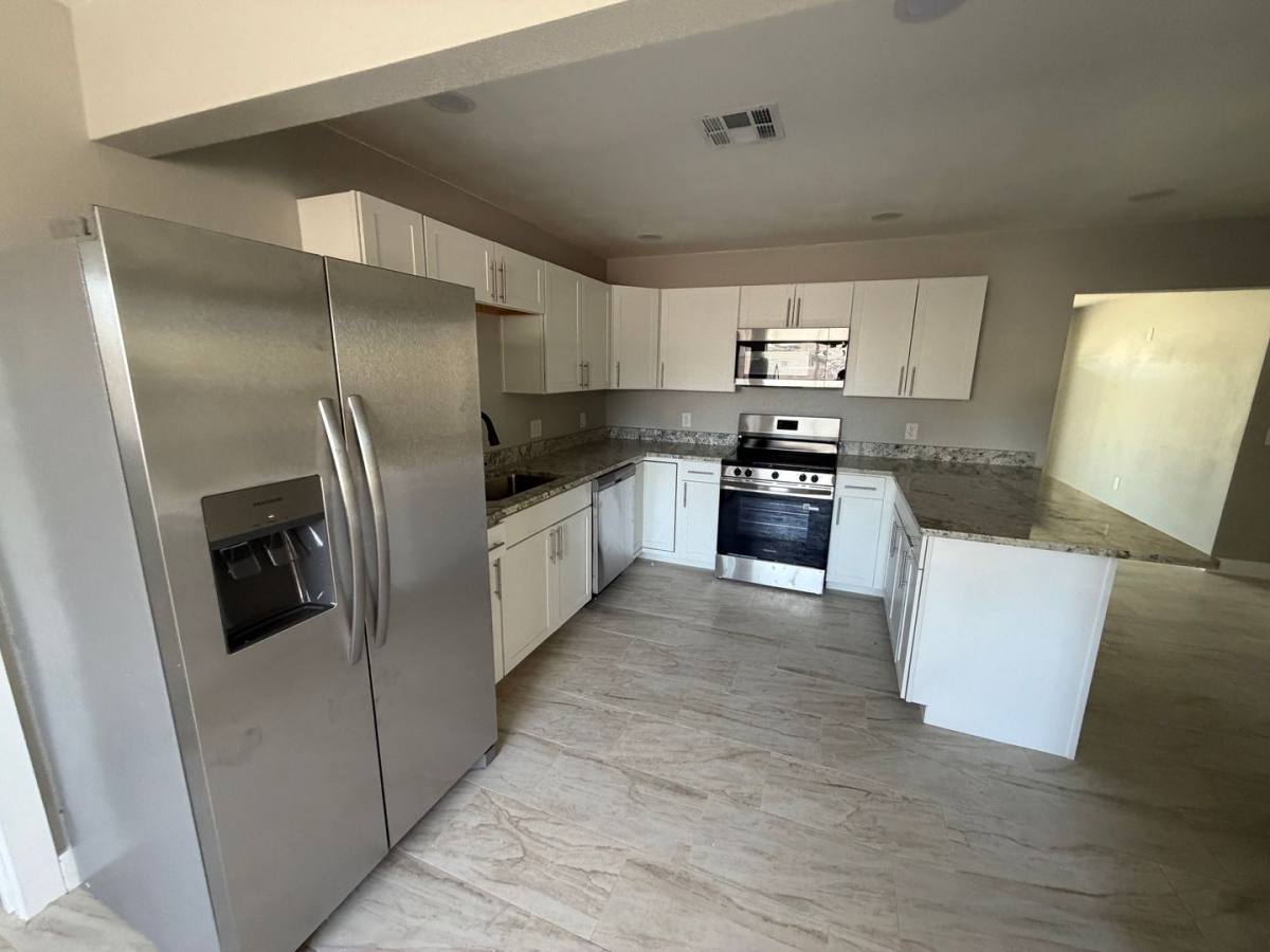 House for rent at 2501 W Sweetwater Ave, Phoenix, AZ 85029