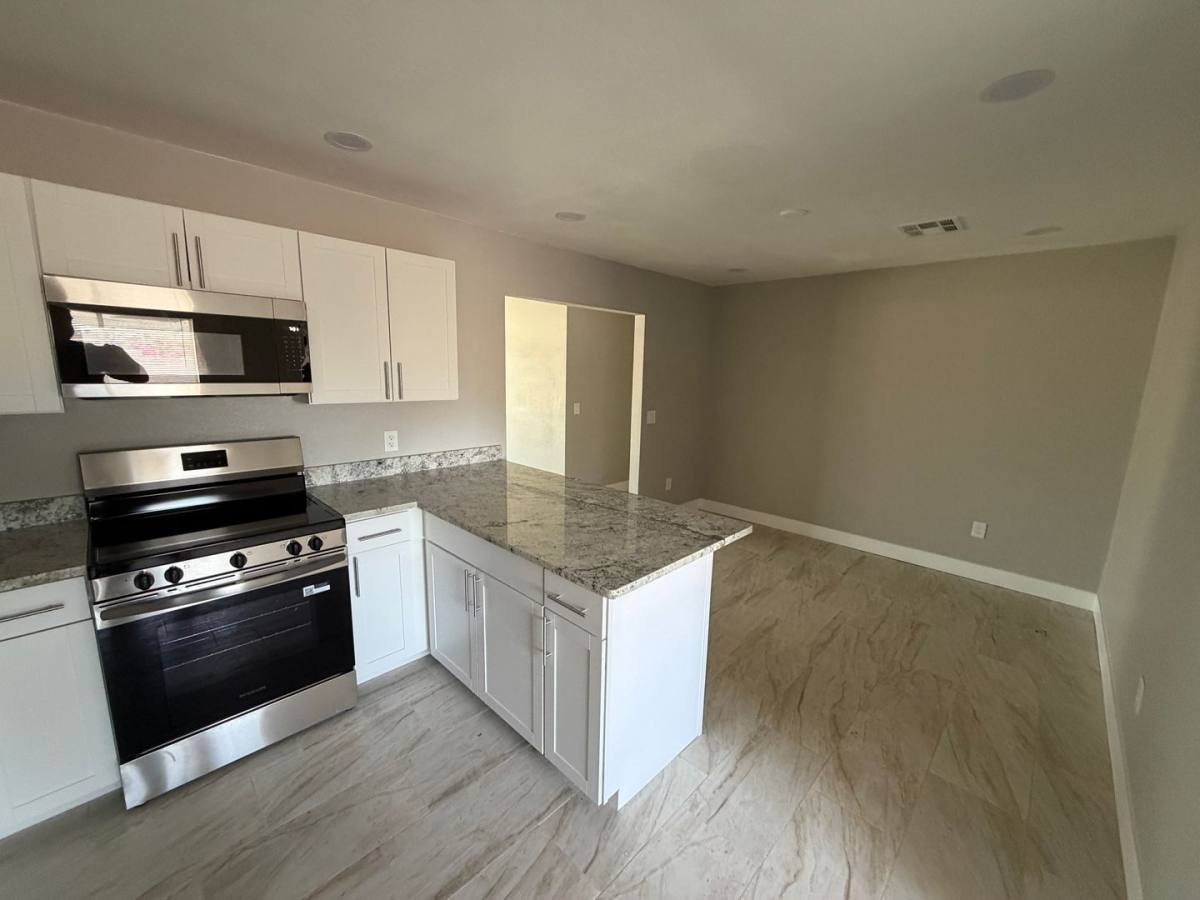 House for rent at 2501 W Sweetwater Ave, Phoenix, AZ 85029