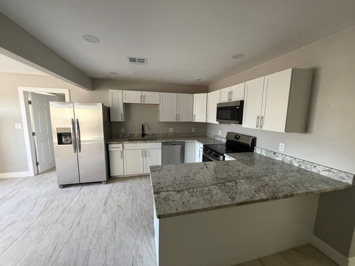 House for rent at 2501 W Sweetwater Ave, Phoenix, AZ 85029