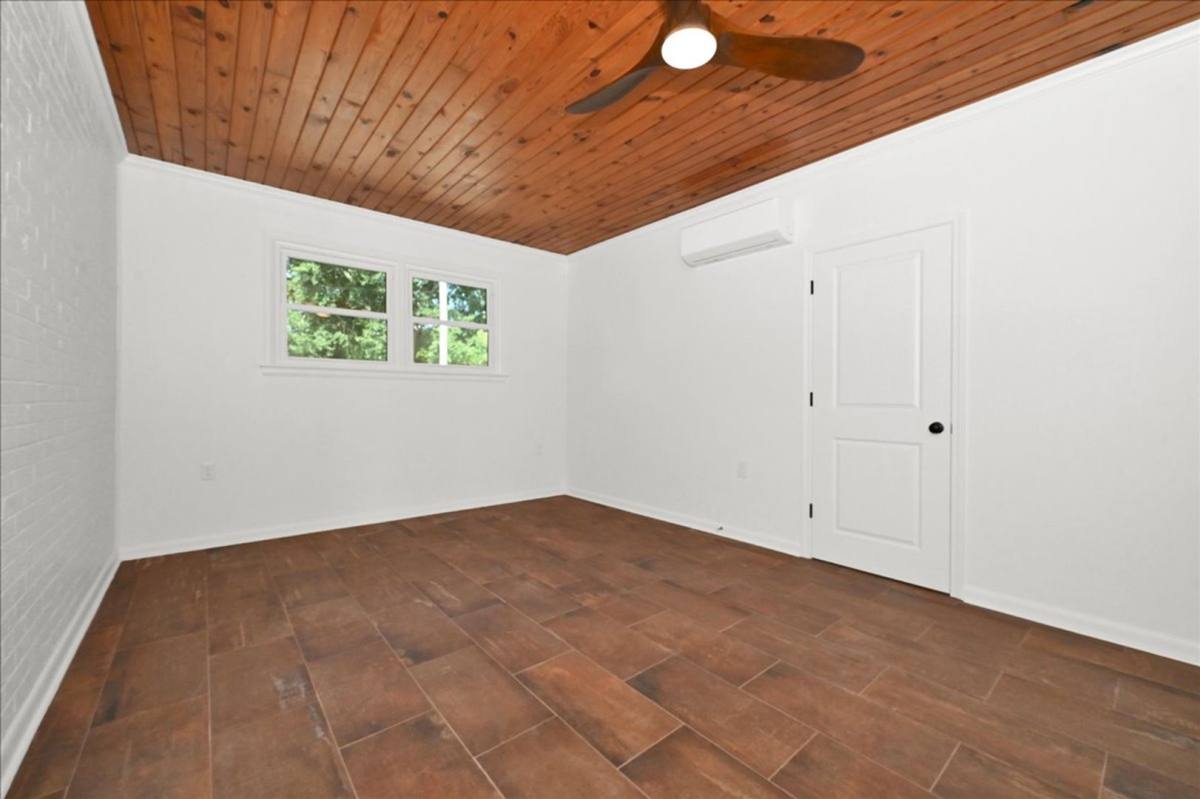 House for rent at 810 7th Ave SE, Cullman, AL 35055