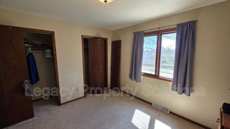 House for rent at 1304 E Ingals Ave, Bismarck, ND 58504
