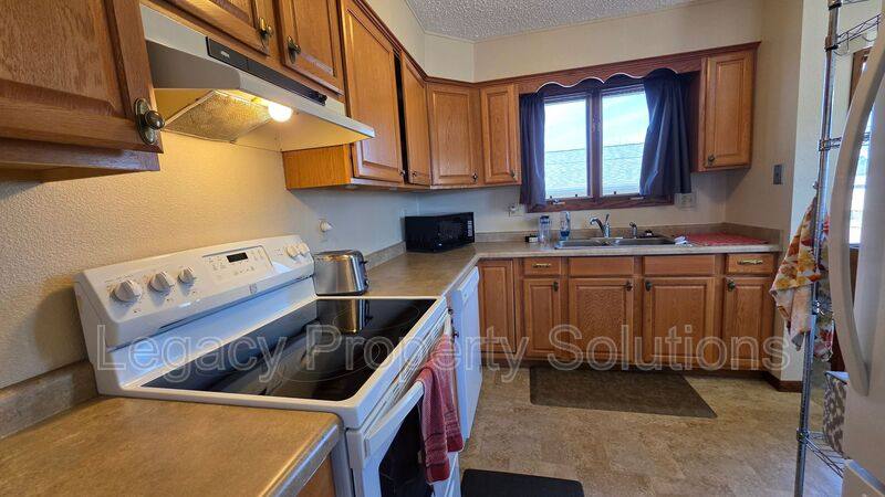 House for rent at 1304 E Ingals Ave, Bismarck, ND 58504
