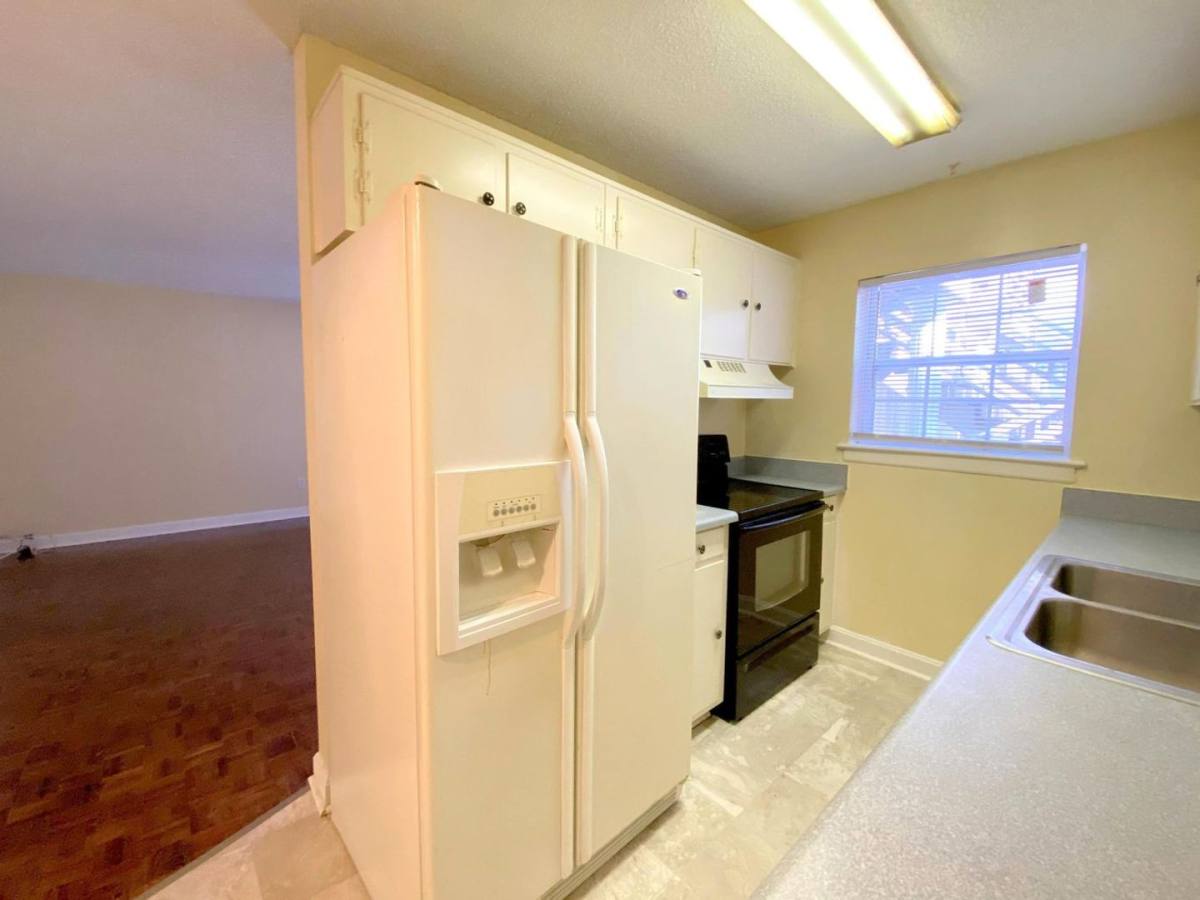 Apartment for rent at 519 Bluff Ave SW, Roanoke, VA 24016