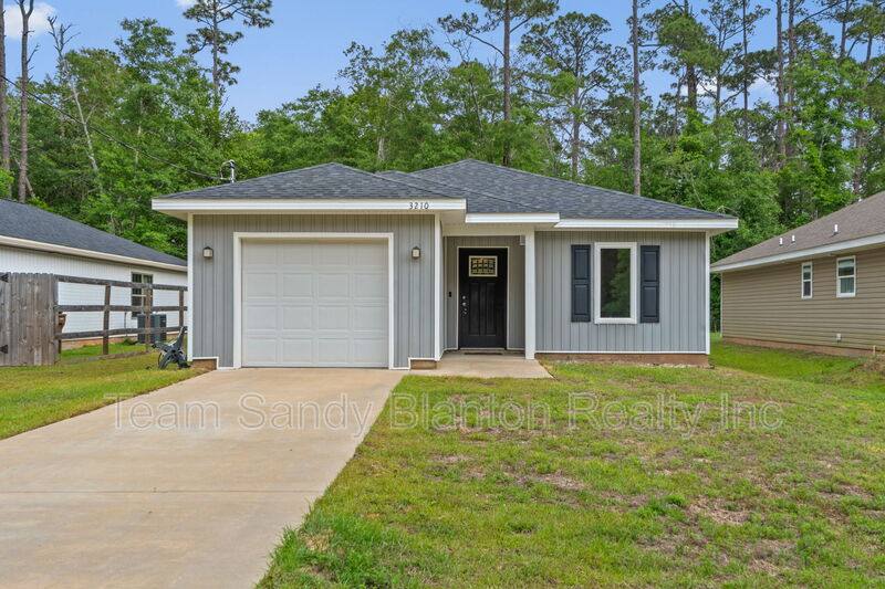 House for rent at 3210 Electra Dr, Milton, FL 32583