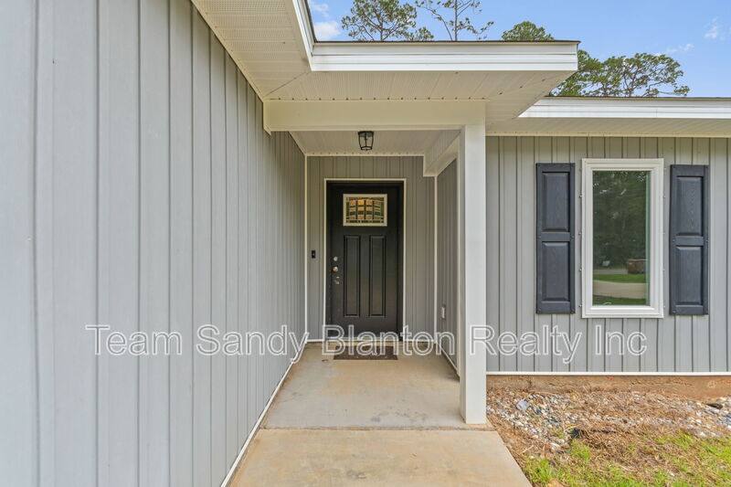 House for rent at 3210 Electra Dr, Milton, FL 32583