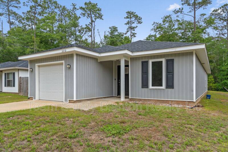 House for rent at 3210 Electra Dr, Milton, FL 32583