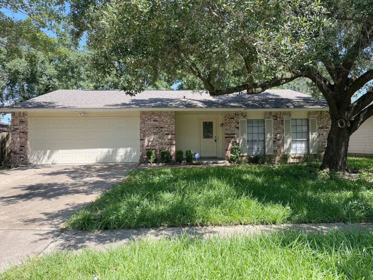 House for rent at 3906 Postwood Dr, Spring, TX 77388