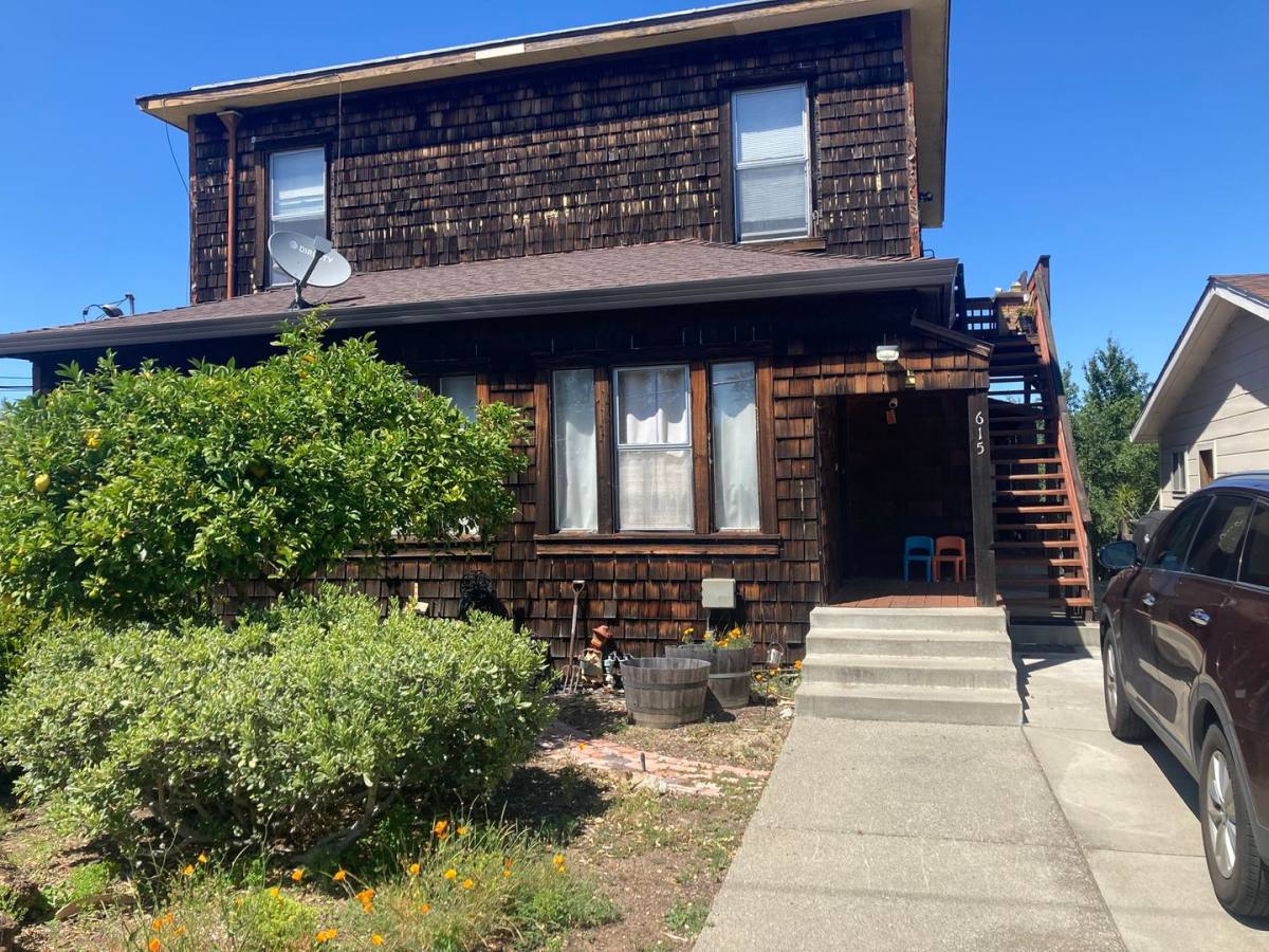 Apartment for rent at 615 E I St, Benicia, CA 94510