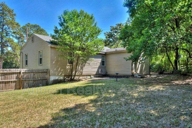 House for rent at 1842 Crossland Ave, North Augusta, SC 29841