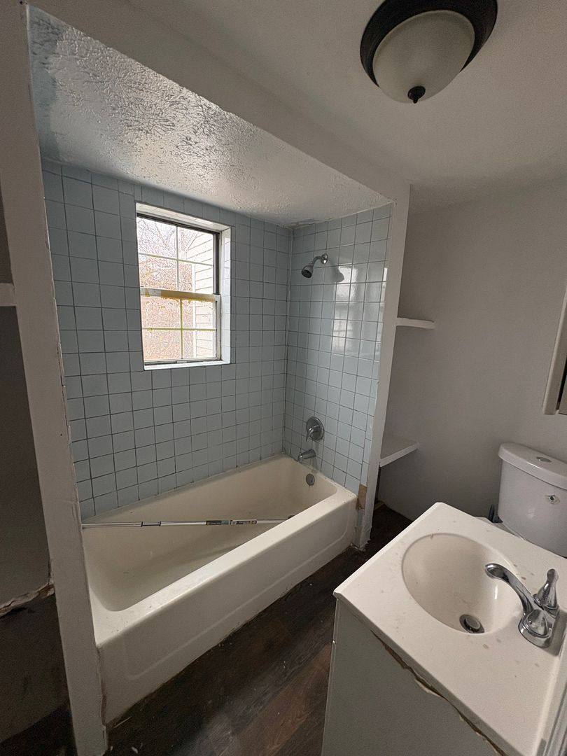 Apartment for rent at 3026 E 123rd St, Cleveland, OH 44120