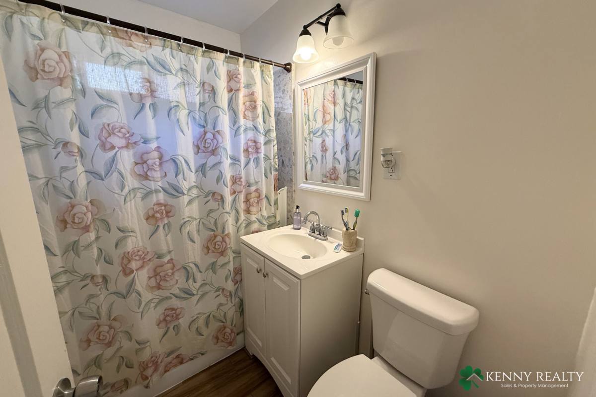 House for rent at 925 Newman Dr, South San Francisco, CA 94080