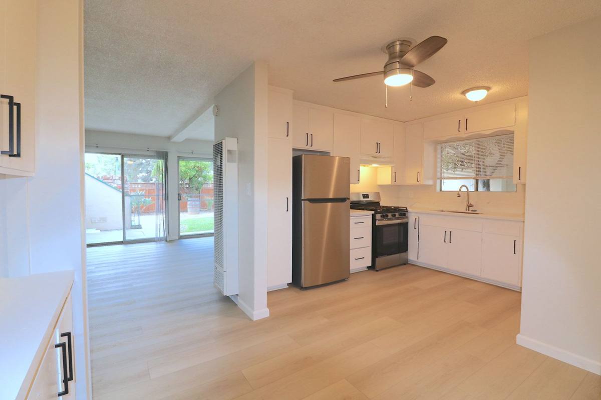 Apartment for rent at 5426-40 Lake Murray Blvd, La Mesa, CA 91942