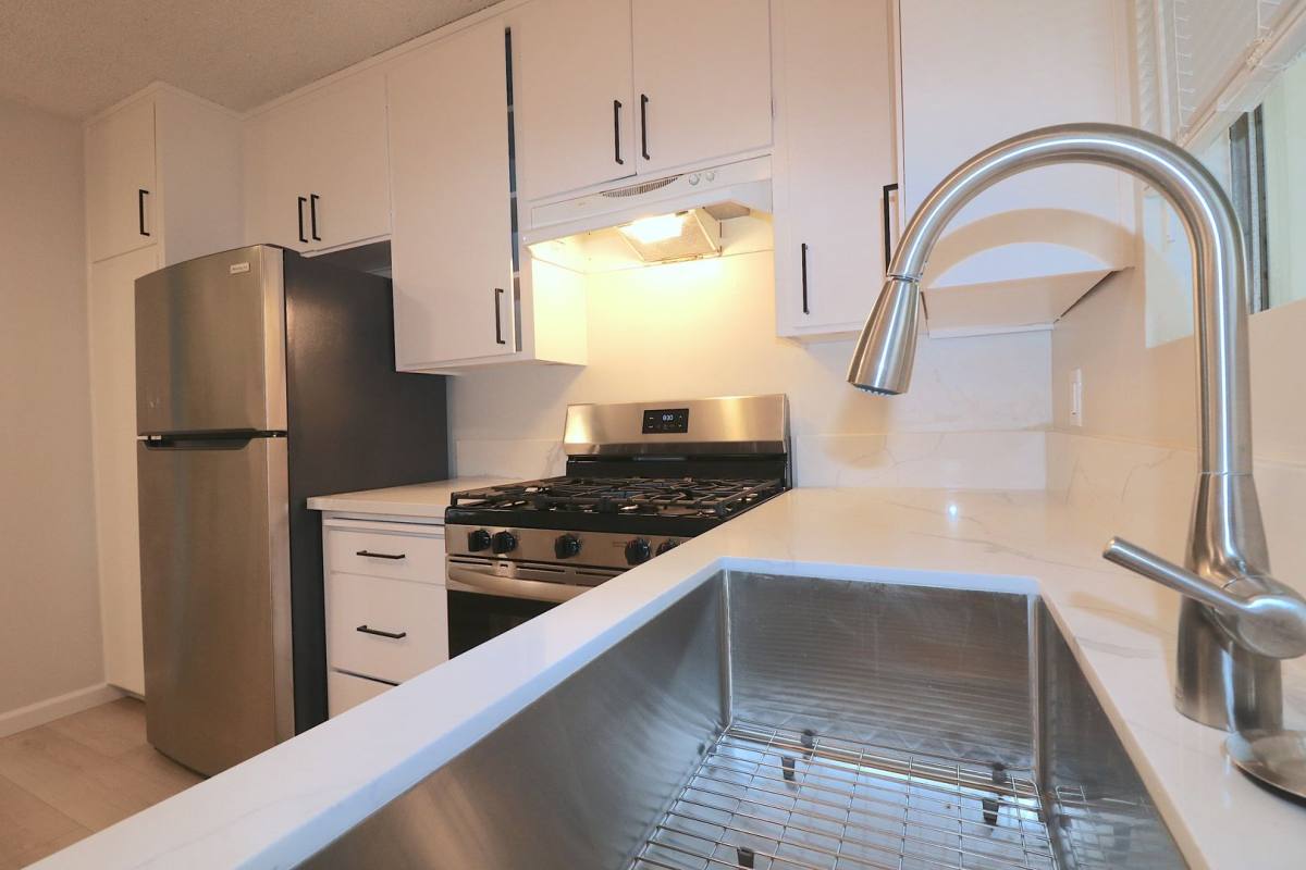 Apartment for rent at 5426-40 Lake Murray Blvd, La Mesa, CA 91942