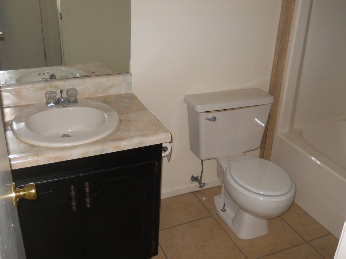 Apartment for rent at 3846 Manor Court, Valdosta, GA 31605