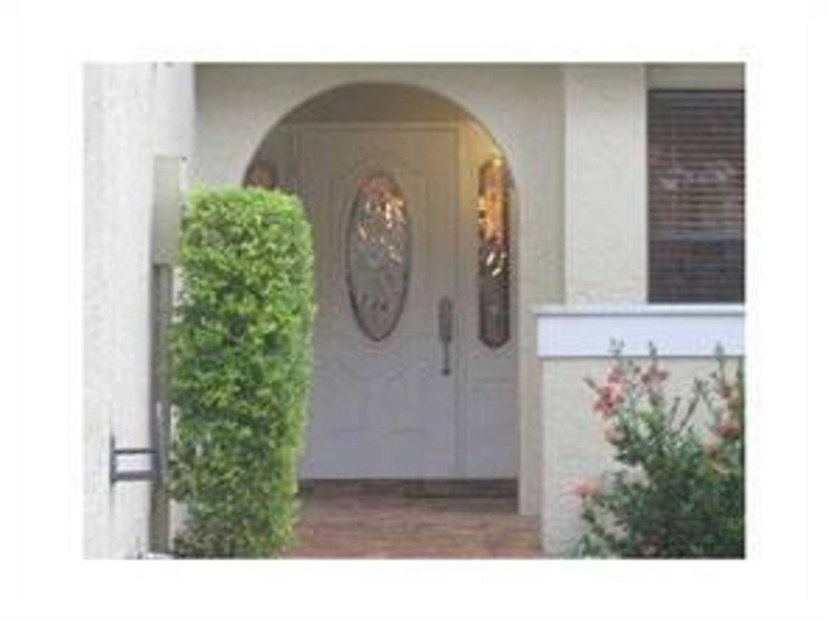Townhouse for rent at 6115 Via Laguna, Boca Raton, FL 33433