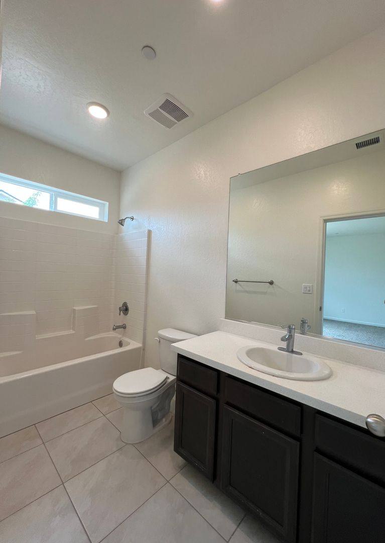 House for rent at 587 Sandtrap Lane, Lemoore, CA 93245
