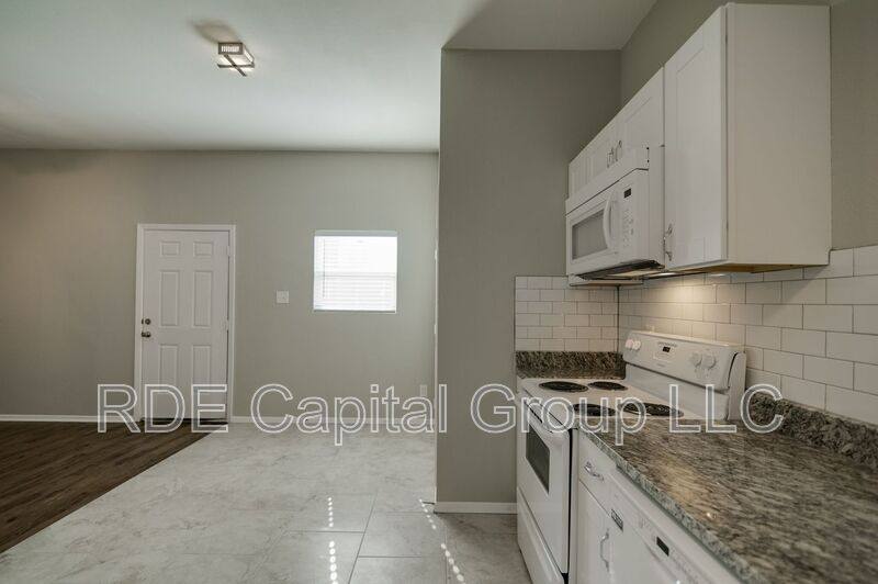 Apartment for rent at 3025 Sappington Place, Fort Worth, TX 76116