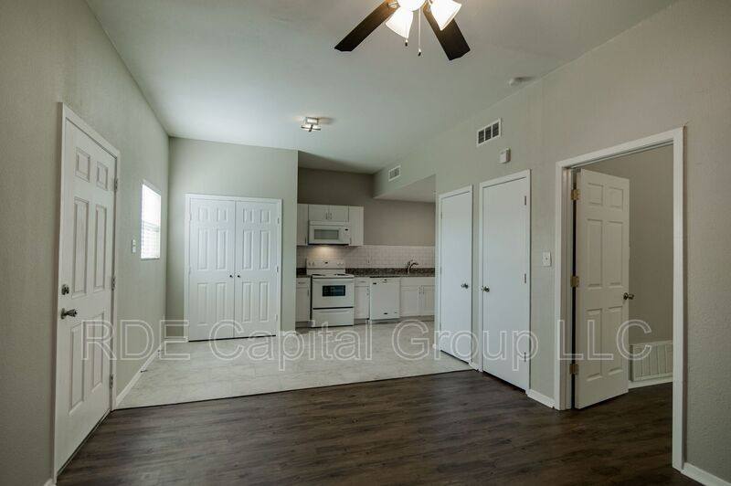 Apartment for rent at 3025 Sappington Place, Fort Worth, TX 76116