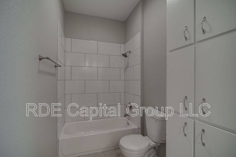 Apartment for rent at 3025 Sappington Place, Fort Worth, TX 76116