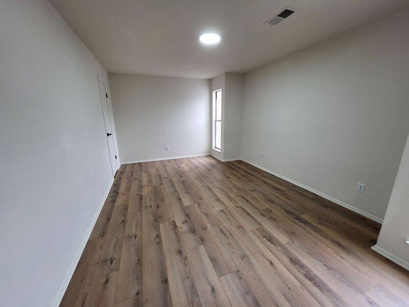 Apartment for rent at 11345 Calico Dr, Kansas City, MO 64137
