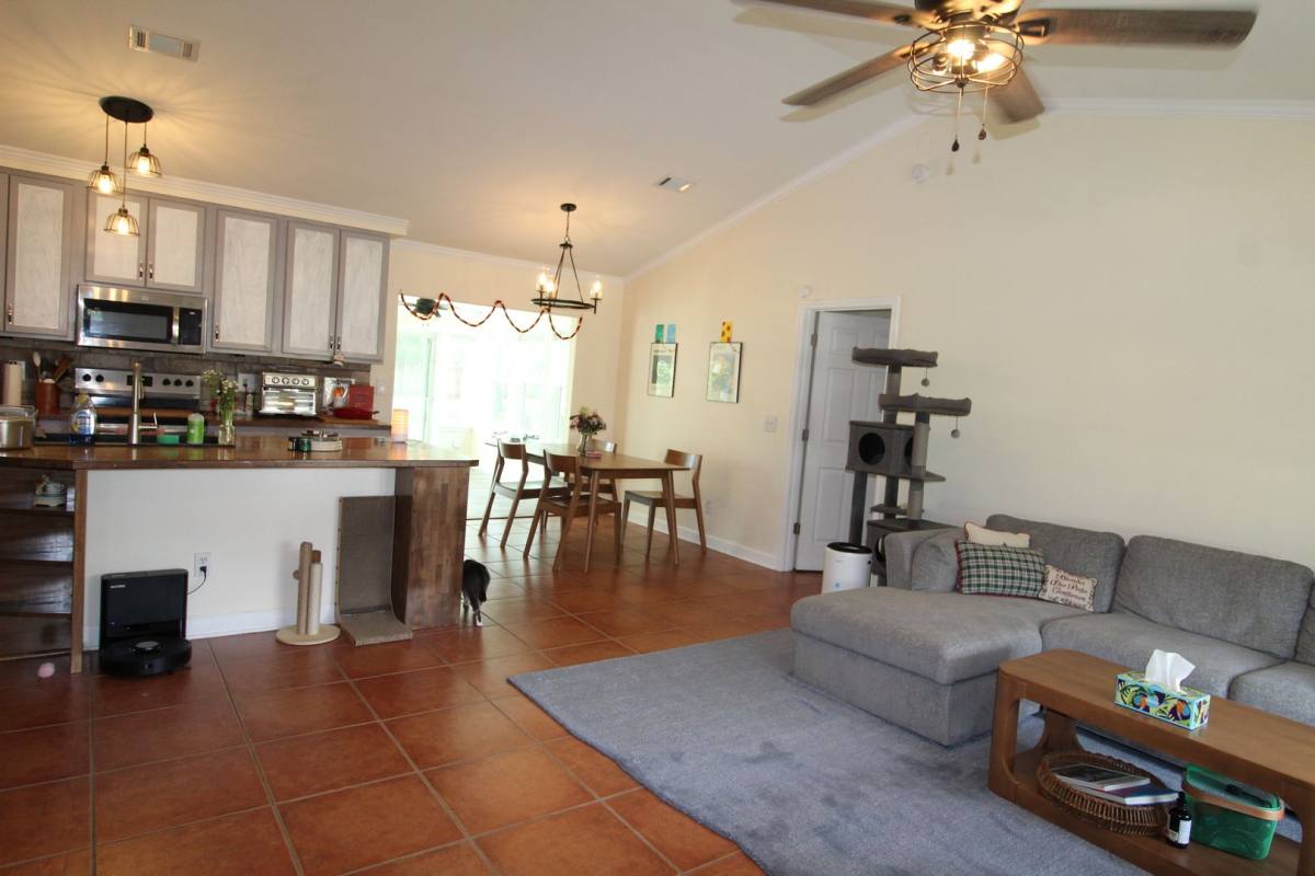 House for rent at 11 Windy Court, Crawfordville, FL 32327