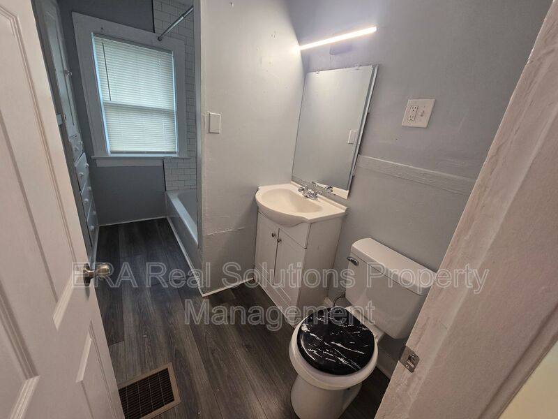 Apartment for rent at 1145 E 18th Ave, Columbus, OH 43211