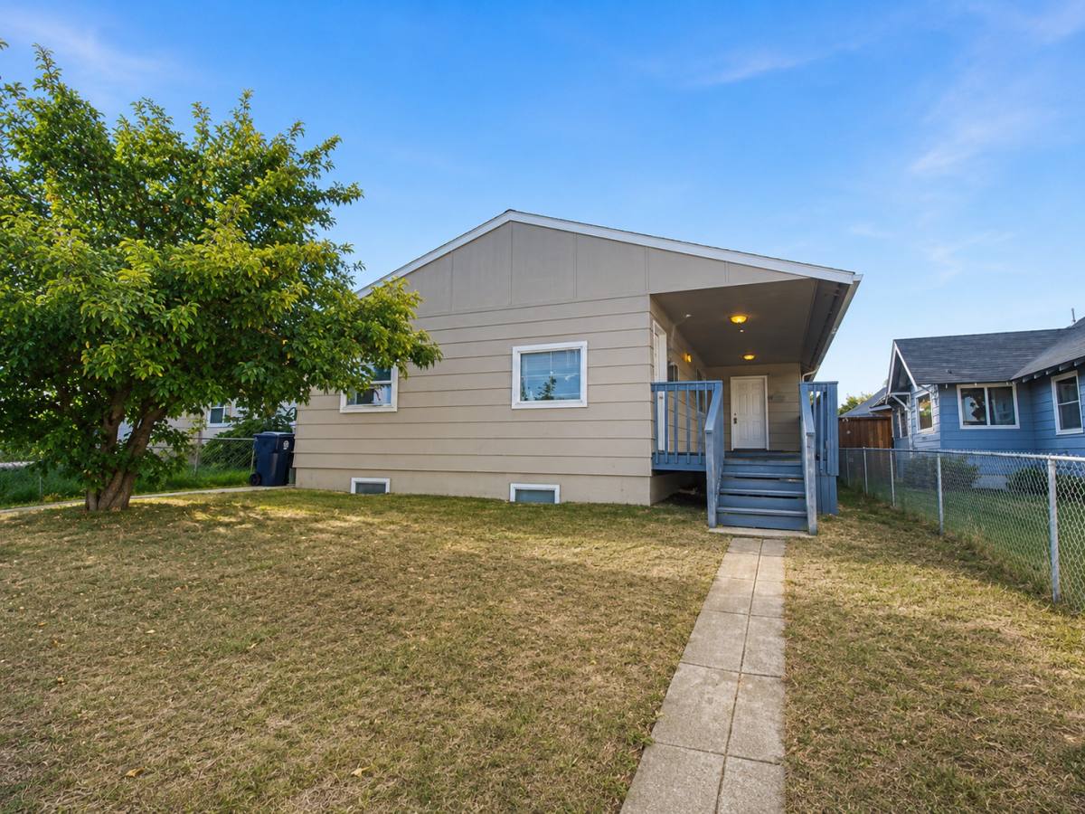 Apartment for rent at 623 E Sanson Ave, Spokane, WA 99207