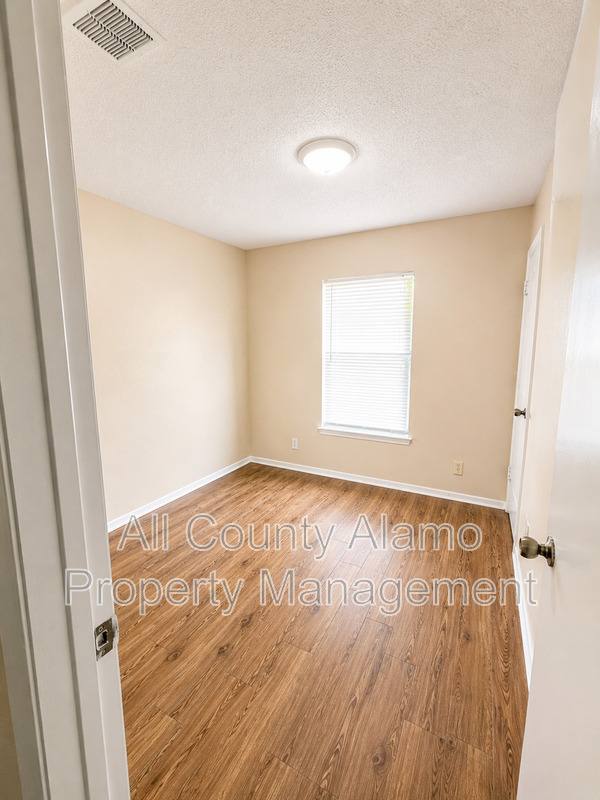 House for rent at 11782 Spring Song, San Antonio, TX 78249