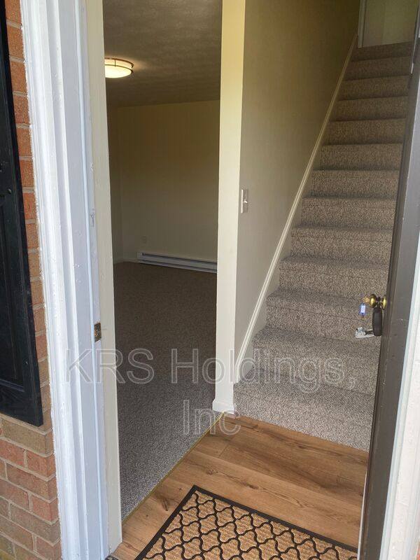 Townhouse for rent at 425 Mill St, Dayton, VA 22821