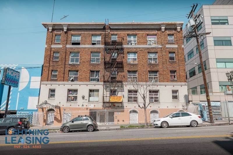 Apartment for rent at 341 S Alvarado St #504, Los Angeles, CA 90057