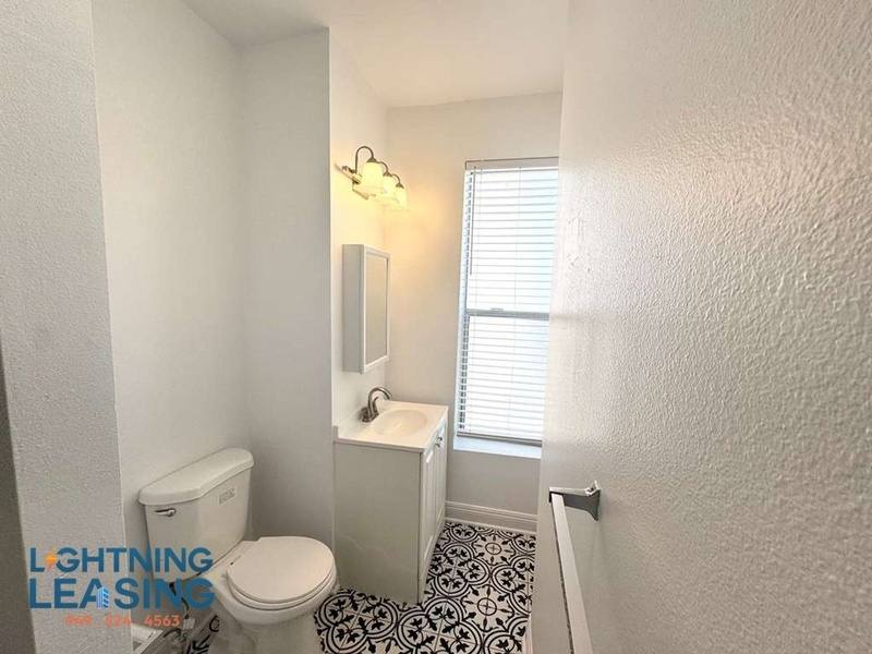 Apartment for rent at 915 Carondelet St #306, Los Angeles, CA 90006