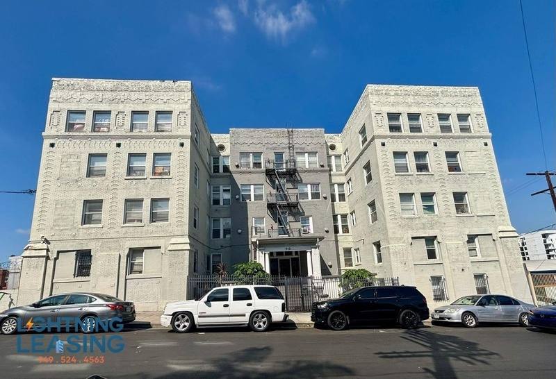Apartment for rent at 915 Carondelet St #306, Los Angeles, CA 90006