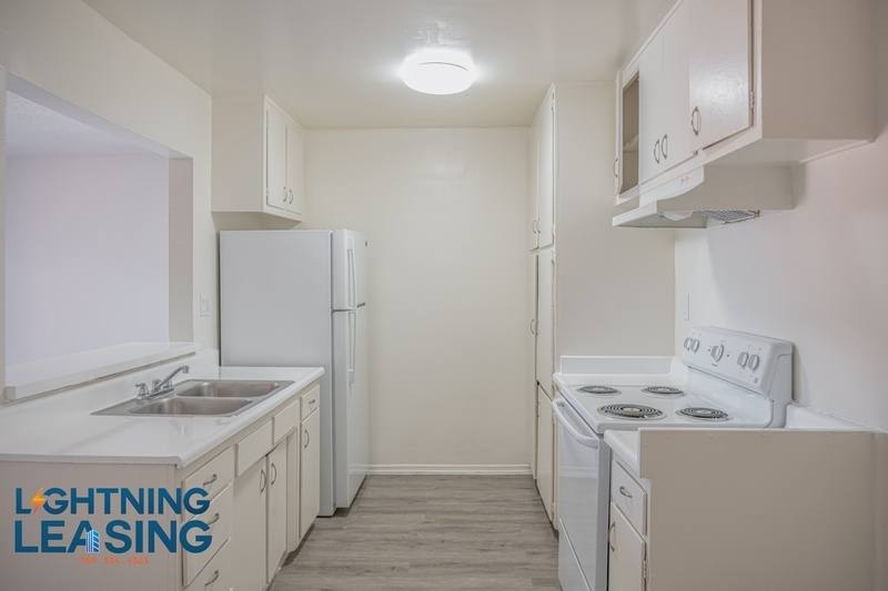 Apartment for rent at 915 N Wilton Place #304, Los Angeles, CA 90038