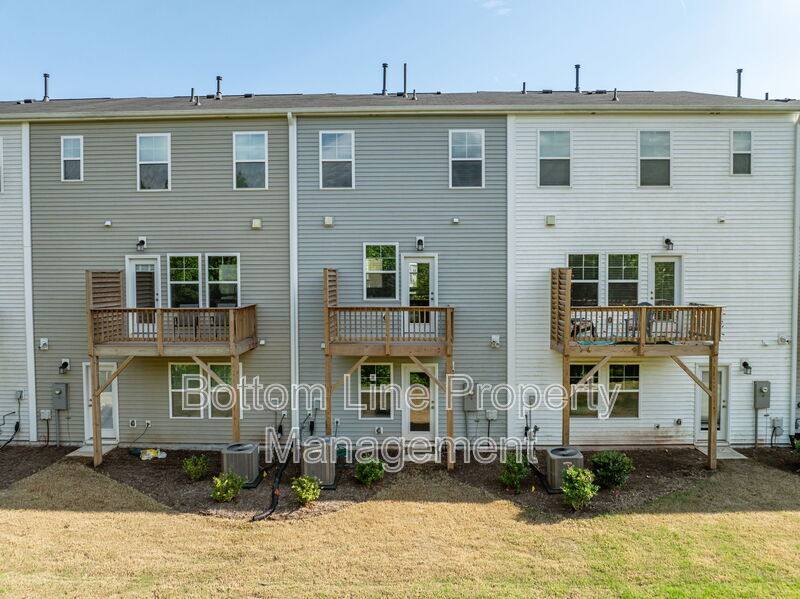 Townhouse for rent at 1112 Lily Loch Way, Durham, NC 27703