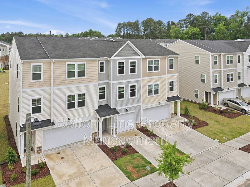 Townhouse for rent at 1112 Lily Loch Way, Durham, NC 27703