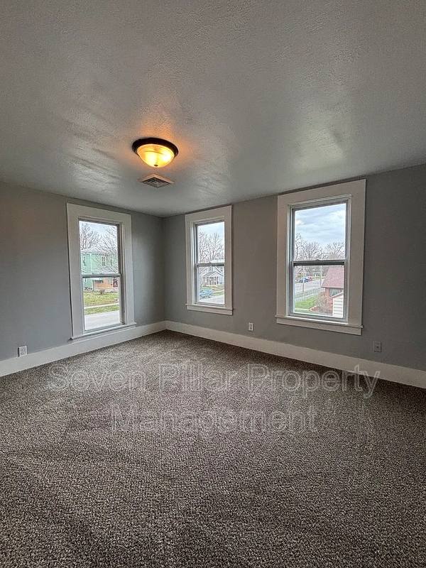 Apartment for rent at 703 E 4th St, Greenville, OH 45331