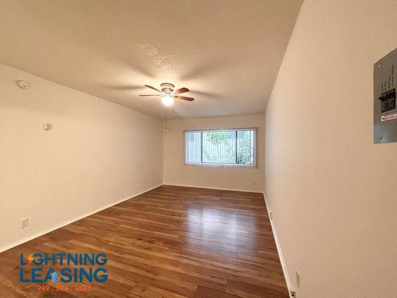 Apartment for rent at 946 Carondelet St #16A, Los Angeles, CA 90006