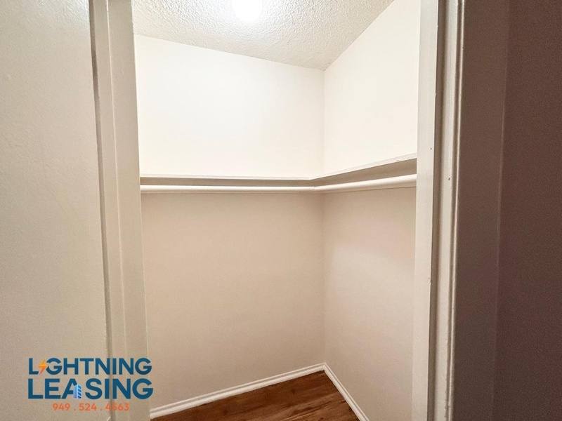 Apartment for rent at 946 Carondelet St #16A, Los Angeles, CA 90006