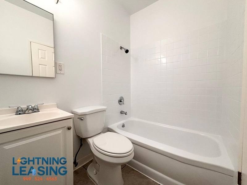 Apartment for rent at 946 Carondelet St #16A, Los Angeles, CA 90006