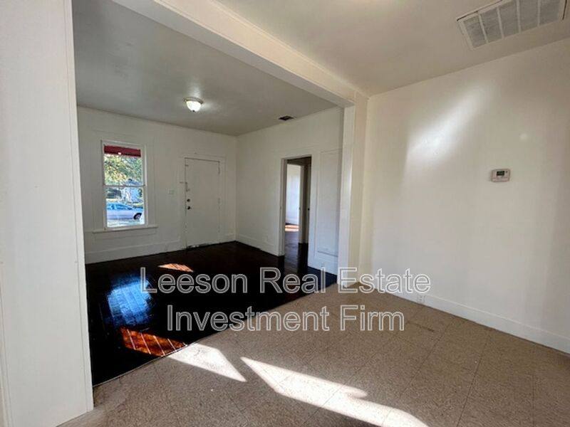 House for rent at 2924 Dupont St, Shreveport, LA 71109