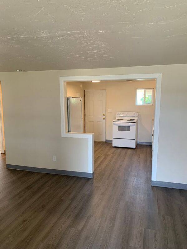 Apartment for rent at 119 S Conway Place, Kennewick, WA 99336