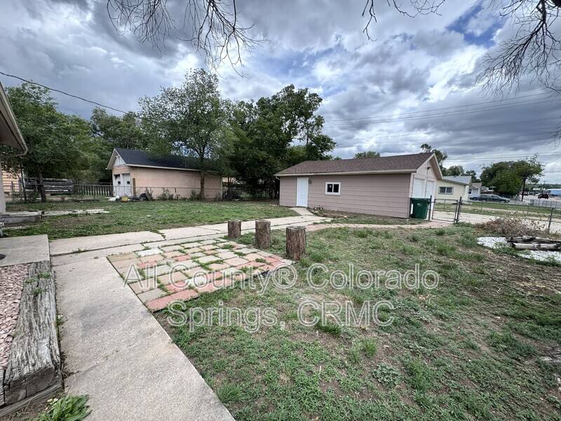 House for rent at 1316 Harrison Rd, Colorado Springs, CO 80905