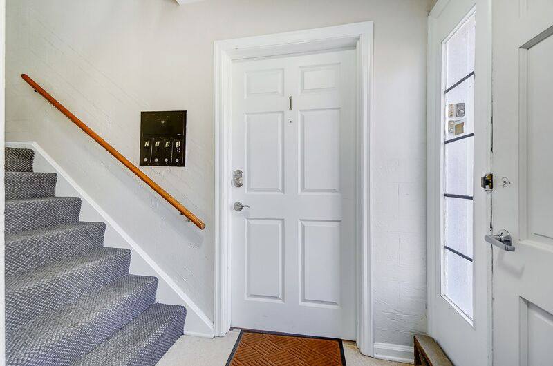 Apartment for rent at 2769 Losantiville Ave #2, Cincinnati, OH 45213